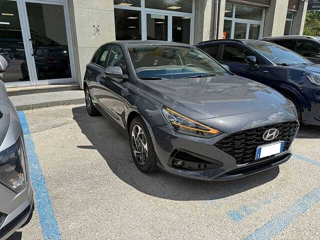 Hyundai i30 1.0 T-GDI DCT 48V 5 porte Business