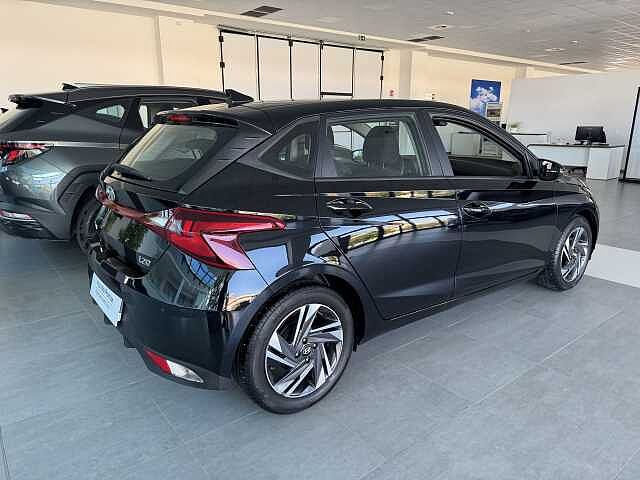 Hyundai i20 1.2 MPI MT Connectline