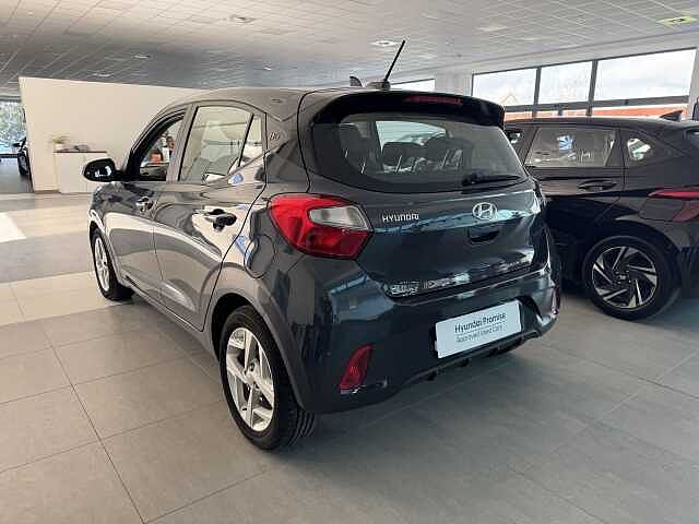 Hyundai i10 1.0 MPI Tech + Connect