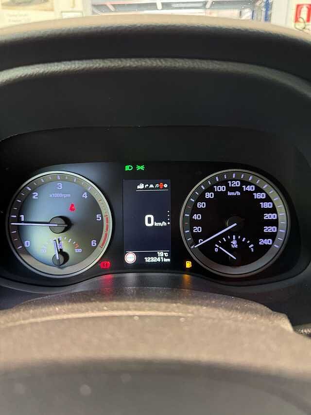 Hyundai TUCSON 1.7 CRDi XPossible