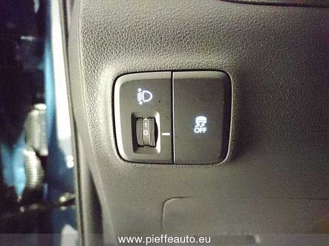 Hyundai i10 PE MY25 5P 1.0 MT CONNECTLINE %