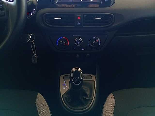 Hyundai i10 i10 1.0 mpi Tech at